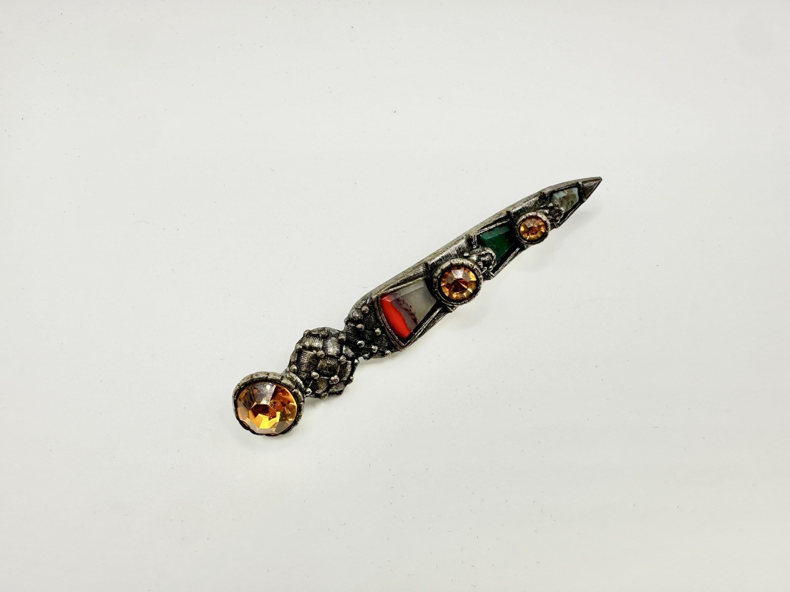 Vintage Miracle Scottish Sgian Dubh Brooch – Celtic Dagger Pin, Faux Agate/Glass