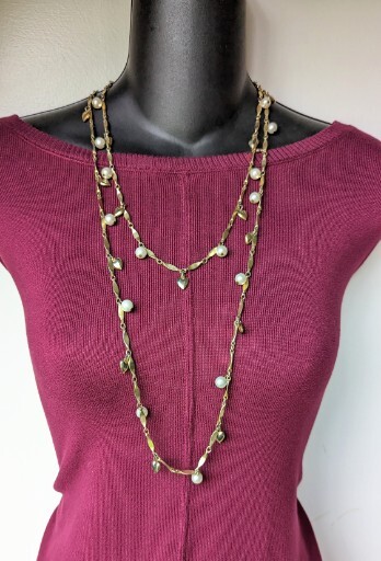 Vintage Twist Gold Tone Link Chain 54″ Necklace Faux Pearl Heart Dangle Charm