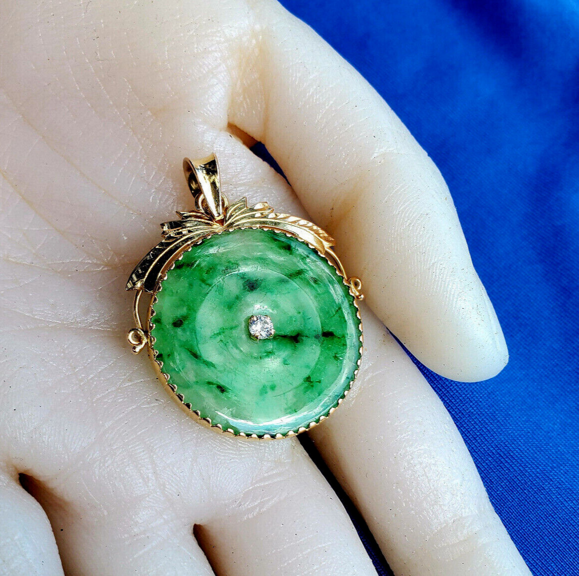 EARTH MINED Green Jadeite JADE DIAMOND Vintage Deco Pendant 14K GOLD Medallion