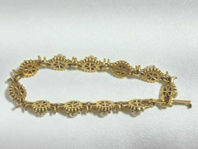 Victorian Style Crown Set Lovely Pearl Bracelet Lock Clasp