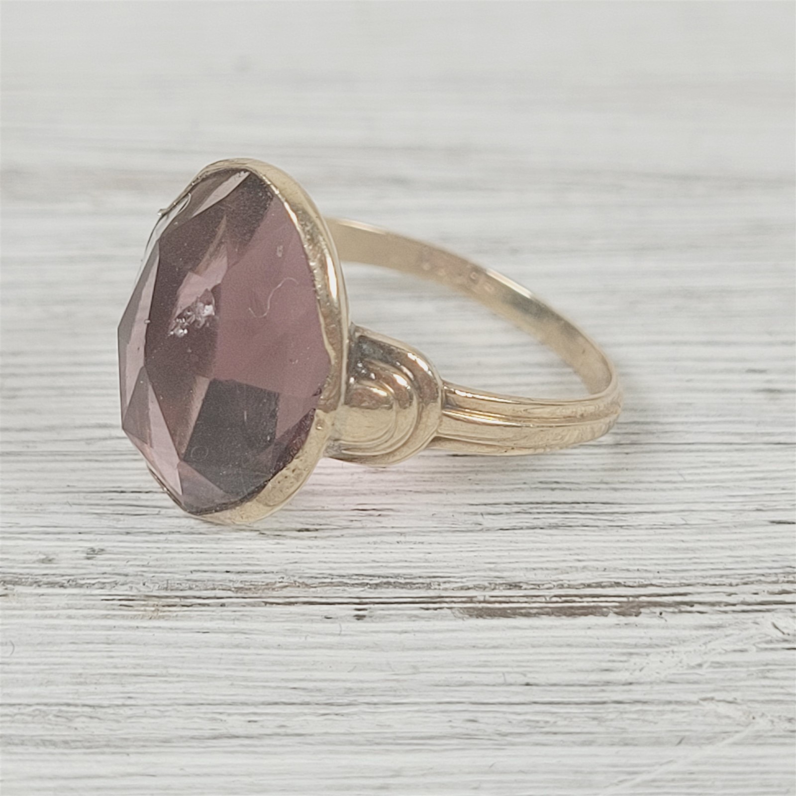 Art Deco Antique 14K Yellow Gold Purple Cushion Cut Ring 6.5 Vintage Luxury