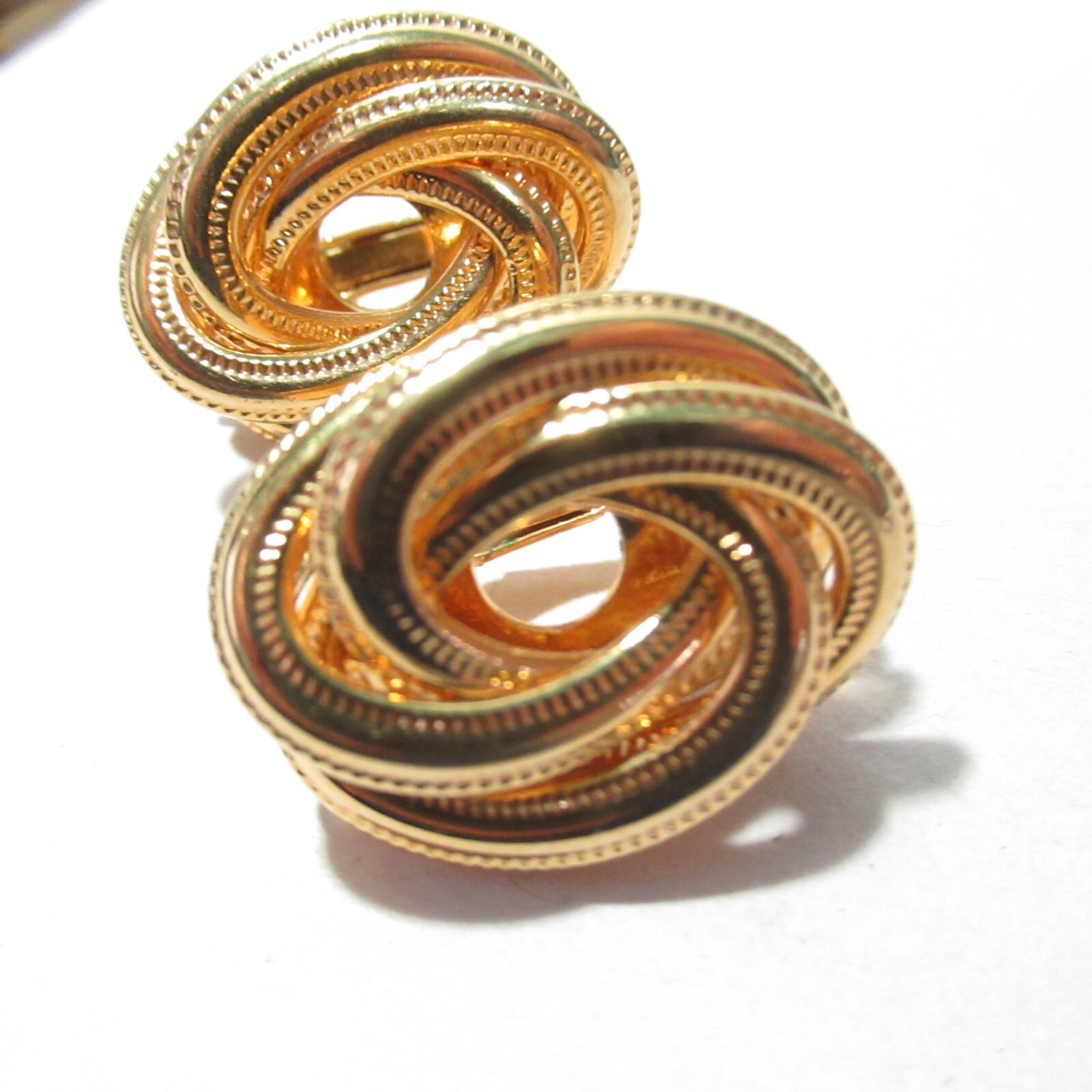 Napier Double Knot Style Vintage Clip on Screw Back Earrings Bright Gold Tone