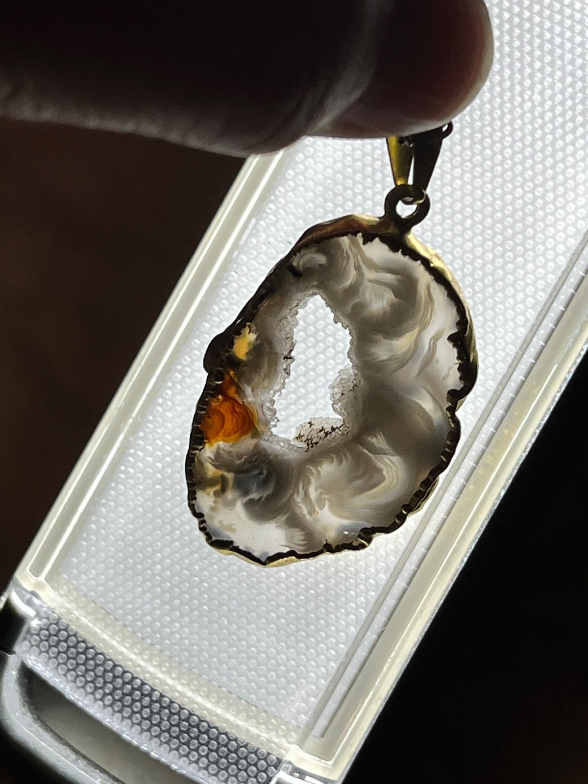 Vintage Translucent Geode Slice Pendant Necklace