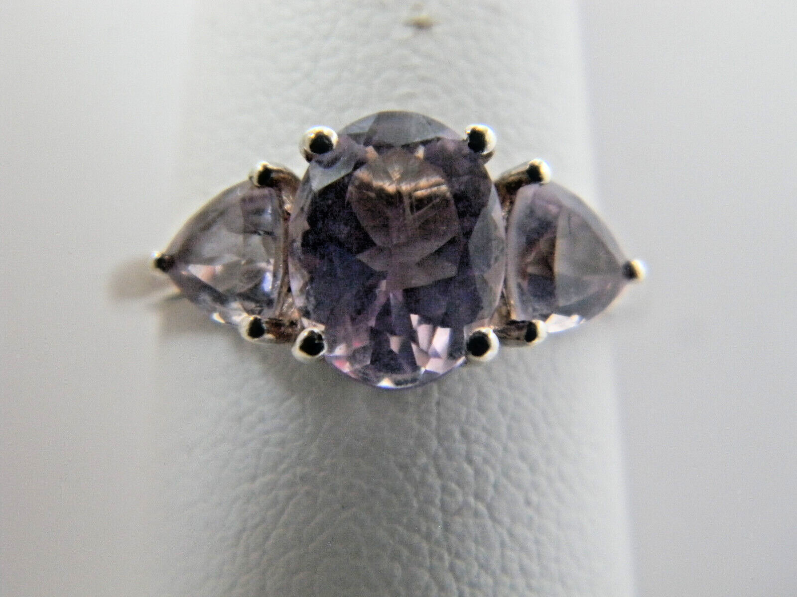 Fine 925 Sterling Silver Oval Pink CZ Solitaire w/Trillion Shape Accent Ring Sz7