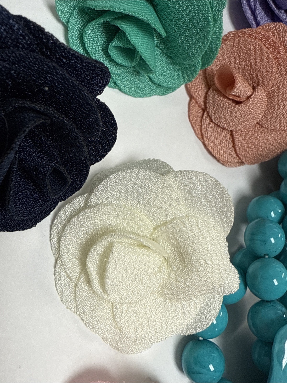 ROSE FIGURE JEWELRY LOT CLOTH FLOWER PINS RING BRACELET MULTICOLOR LOT NEW 19pc
