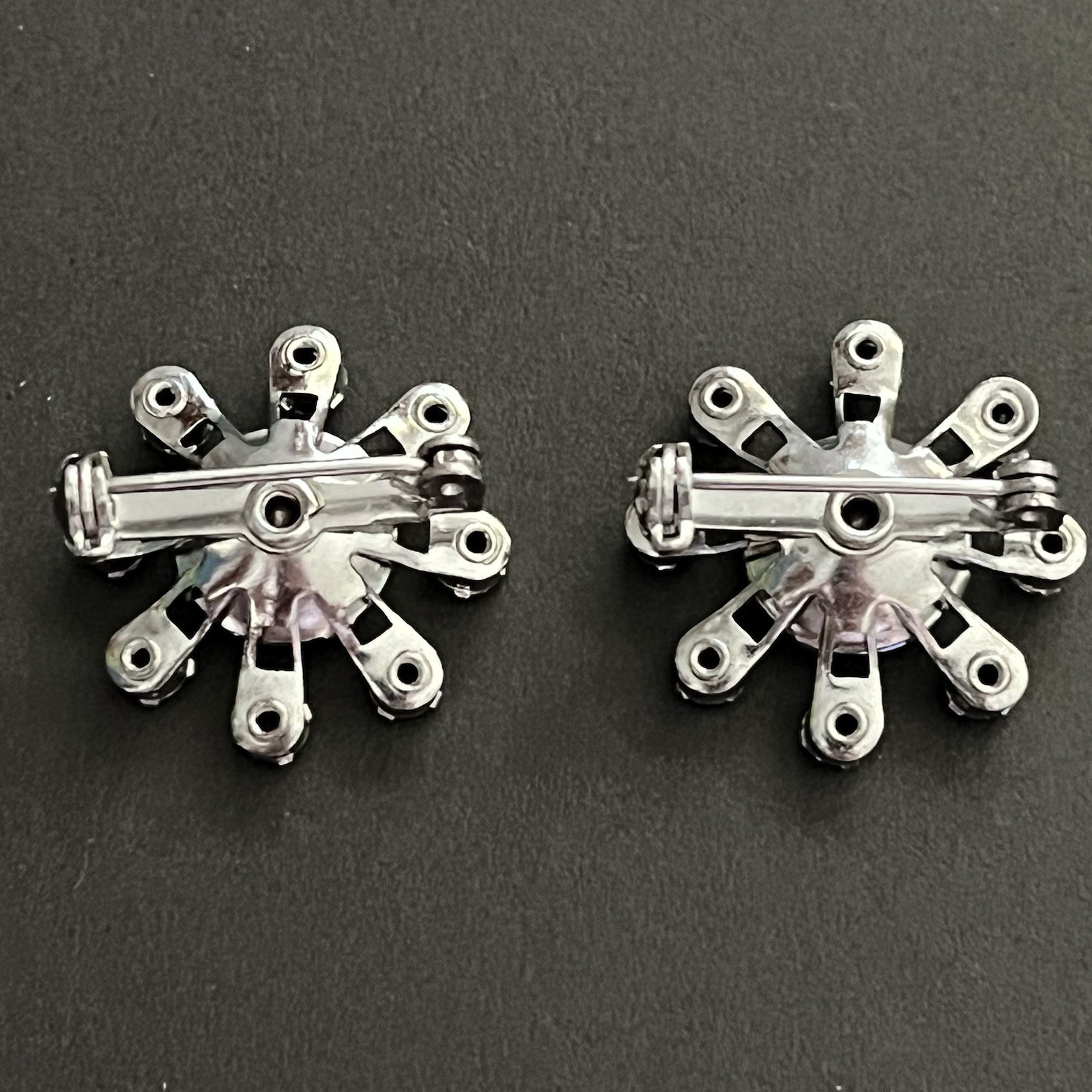 Vintage Set Of 2 Light Blue Rhinestone Silver Tone Cluster Prong Scatter Pins