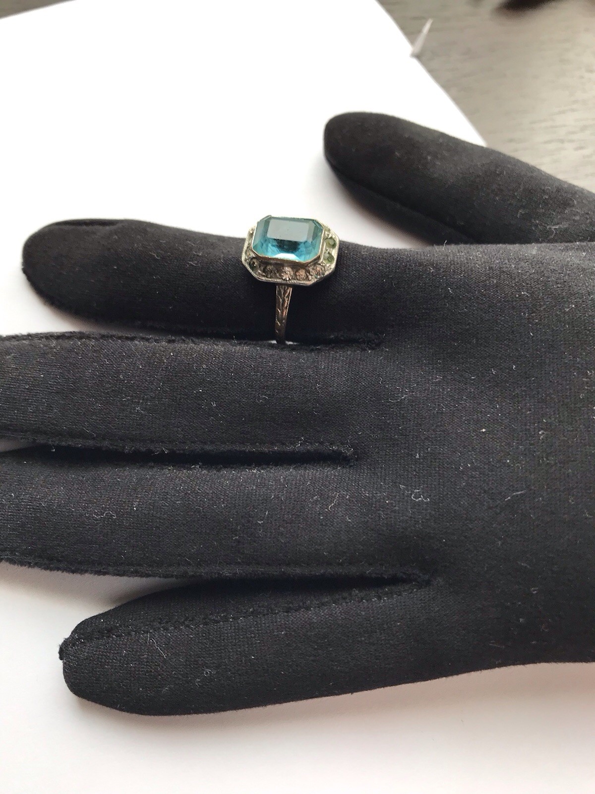 Vintage Art Deco Blue Crystal Ring Green & Clear Surround Approx Size 6.5 Silver