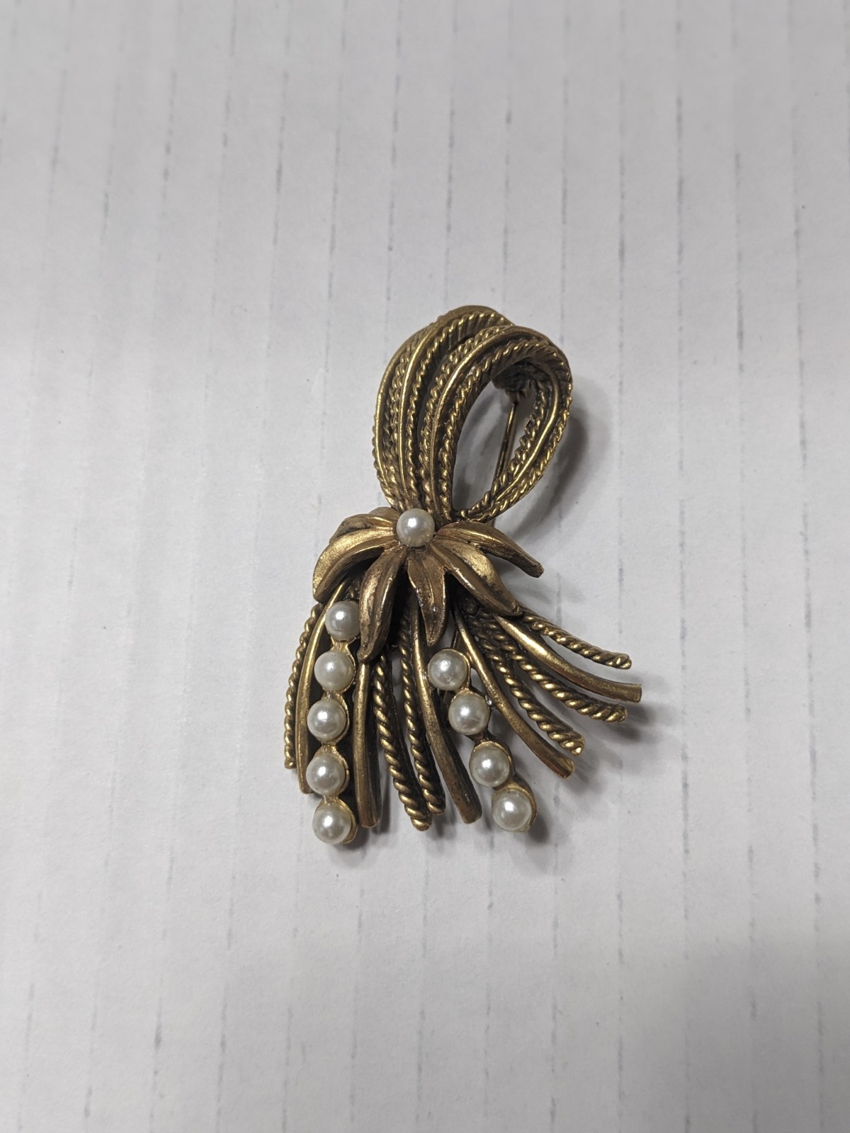 Vintage Gold Tone Bow Brooch with Faux Pearls and Rollover Safety Clasp Chic
