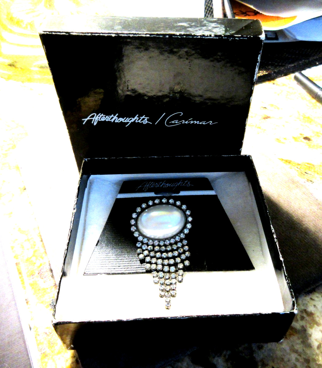 VINTAGE SIGNED Afterthouhts/Carimar FAUX PEARL Rhinestone BROOCH Slver Tone