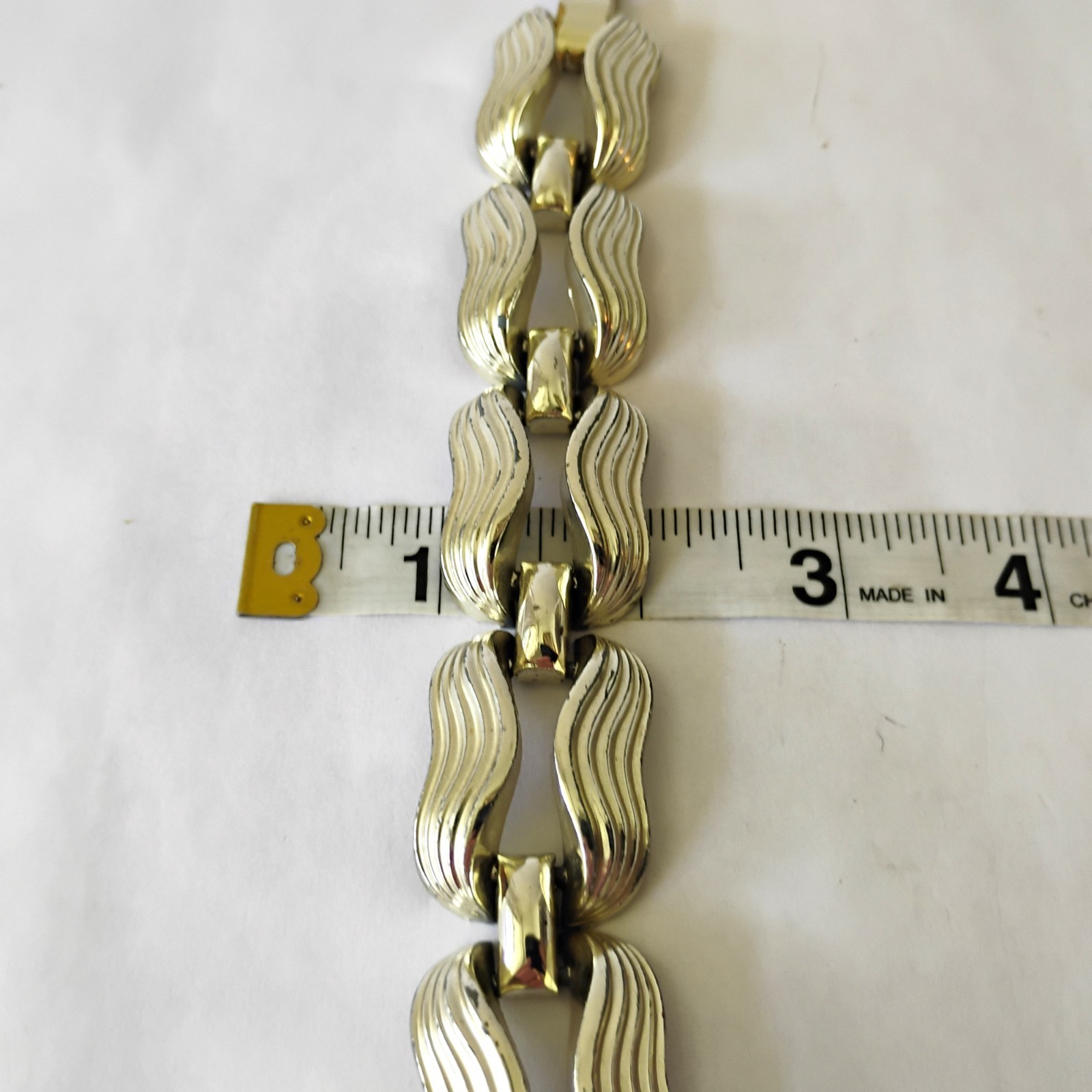 Vintage Chunky Puffy Gold Tone Link Bracelet Mid Century Holloware Heavy 76grams