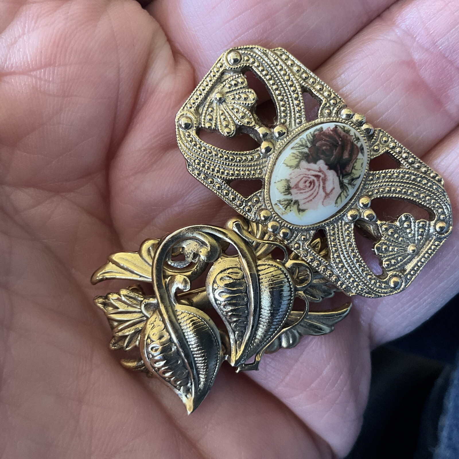 2 Unmarked Vintage Brooches. Gold tone. 1.5” Long Each. Flowers Leafs