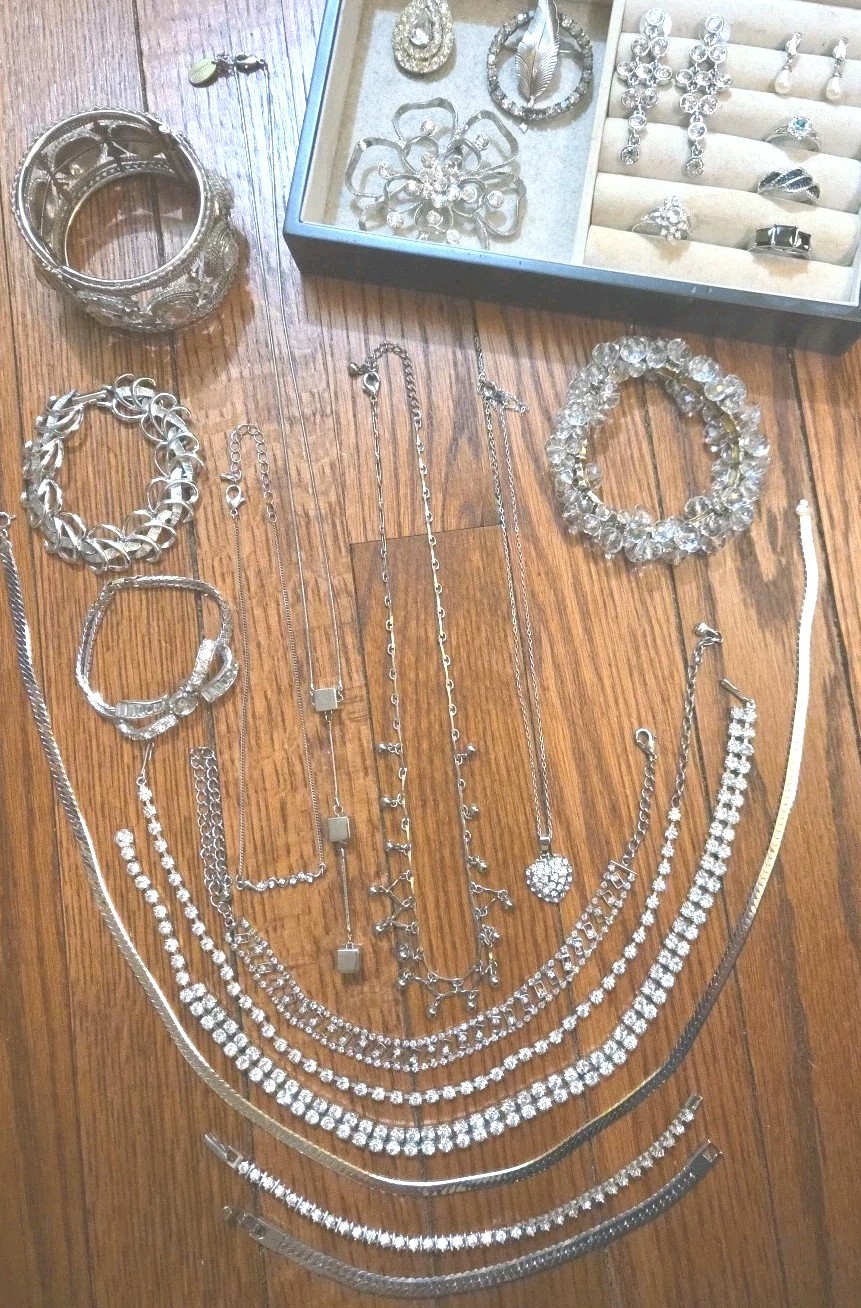 Vintage Estate Jewelry, Brooch, & Earrings Lot Rhinestones
