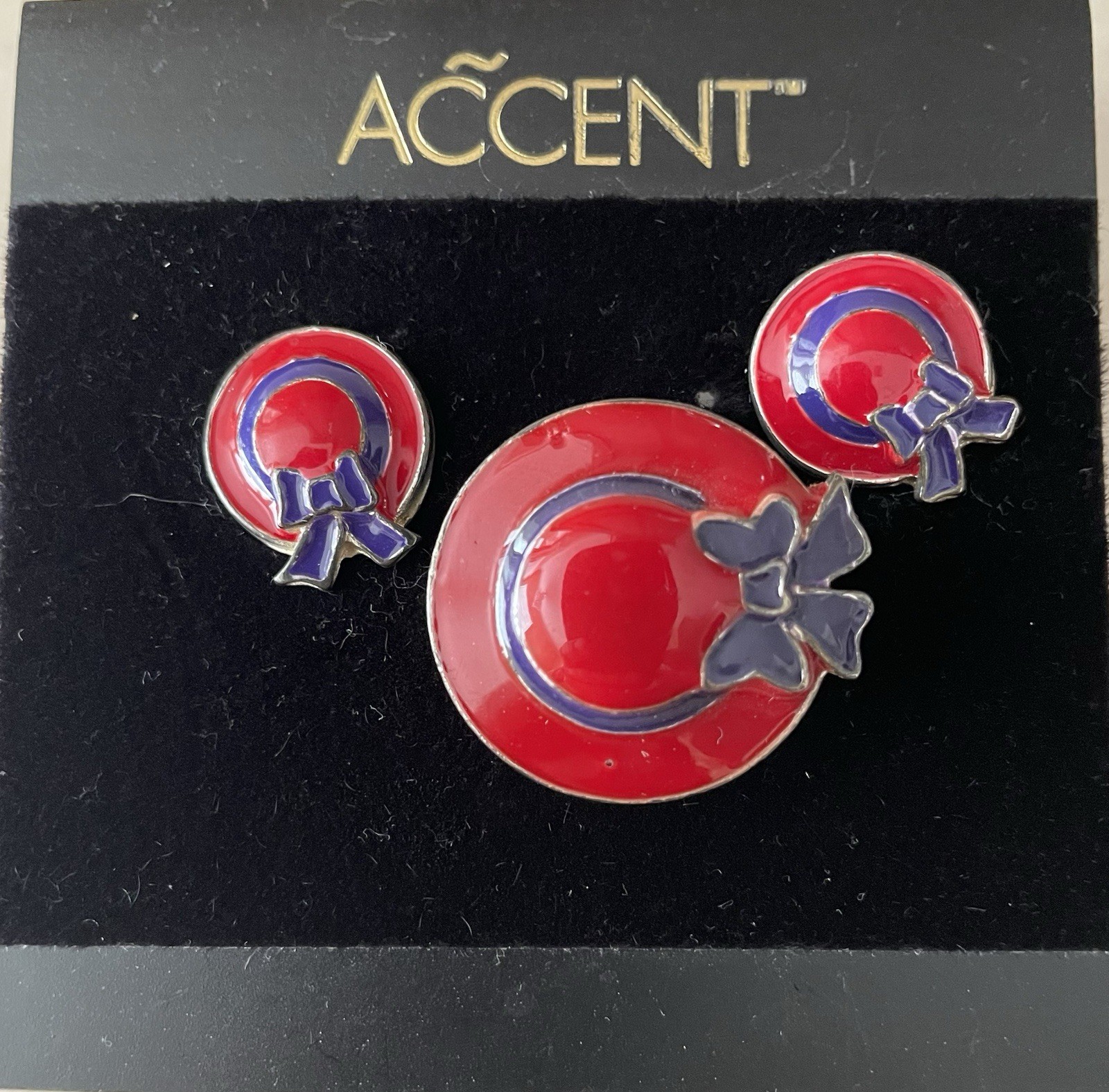 Red Hat W/Purple Ribbon Enameled Silvertone Pierced Earrings & Brooch Set Accent