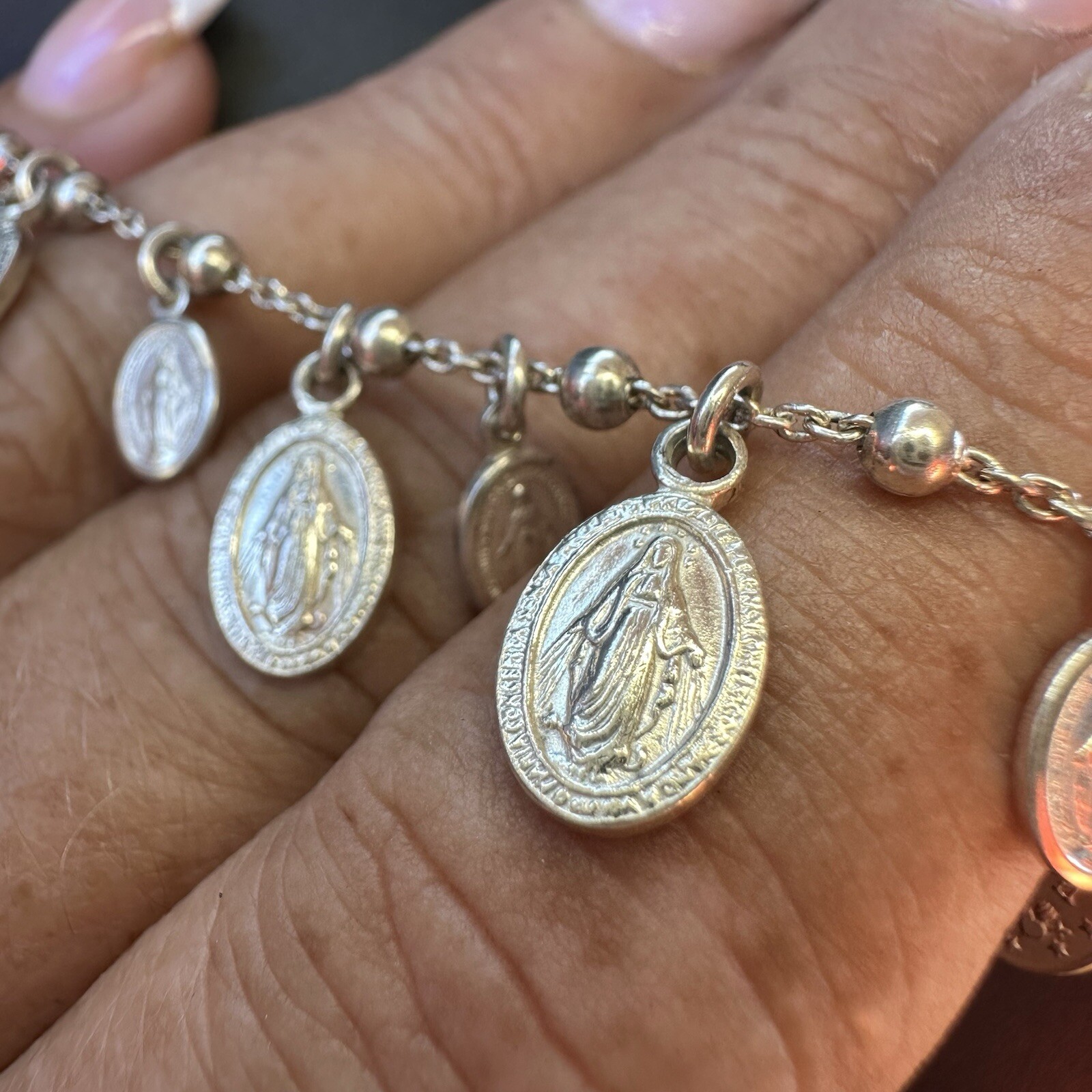 LOVELY ESTATE STERLING SILVER SAINT REGINA DANGLE DESIGN RELIGIOUS BRACELET 7”