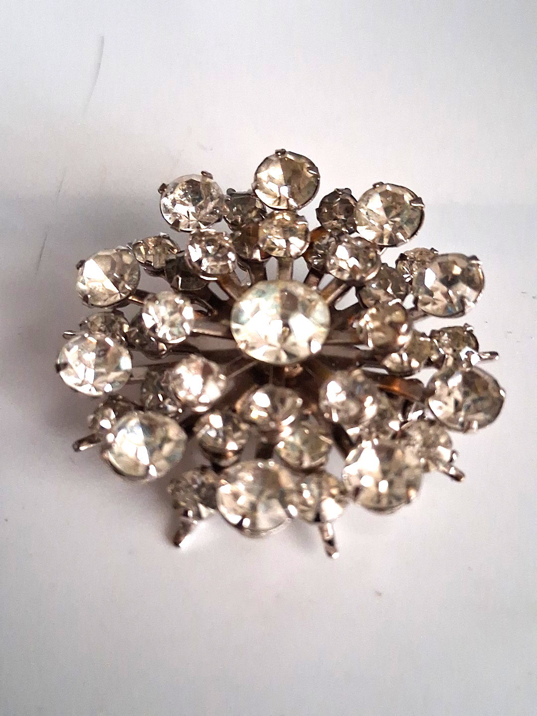 Vintage Clear Rhinestone Star Cluster Prong Set Bling Silver Tone Brooch 1.5″