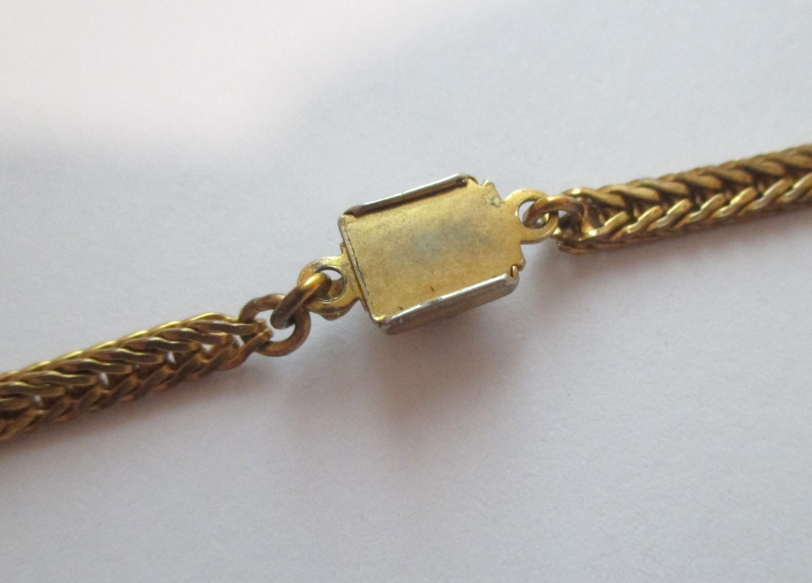LARGE VINTAGE VICTORIAN REVIVAL LOCKET WHEAT CHAIN NECKLACE GOLD GILT BRASS