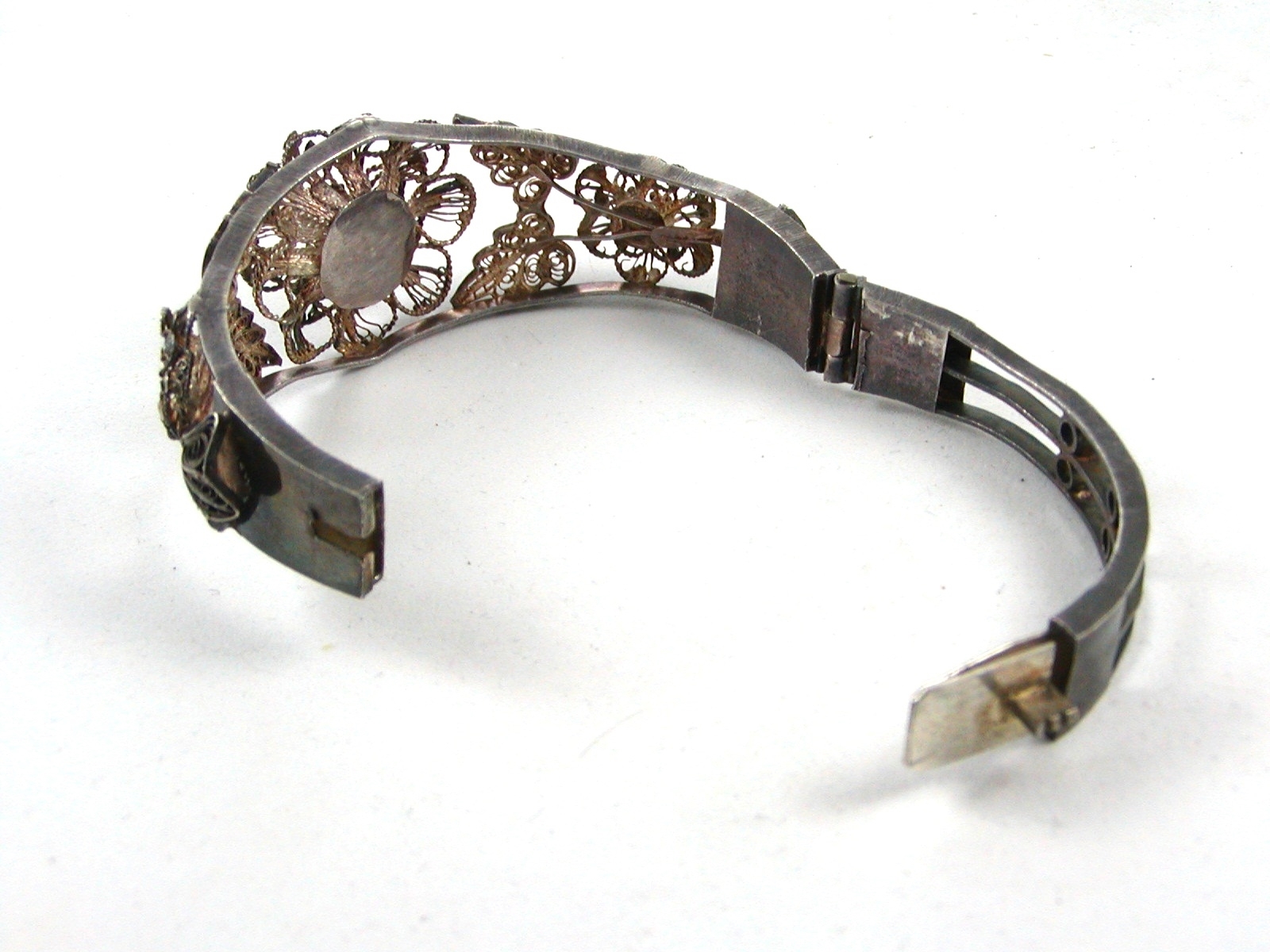 True Vintage 1930’s – 1950’s Silver Flower Bracelet Unmarked 110714