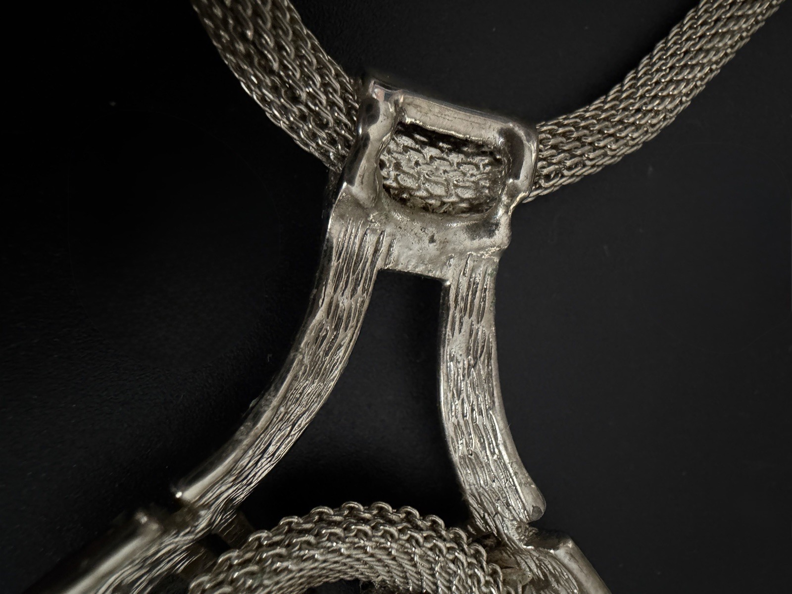 Vtg 1970s Lawrence Vrba for Castlecliff Brutalist Diamond Mesh Pendant Necklace