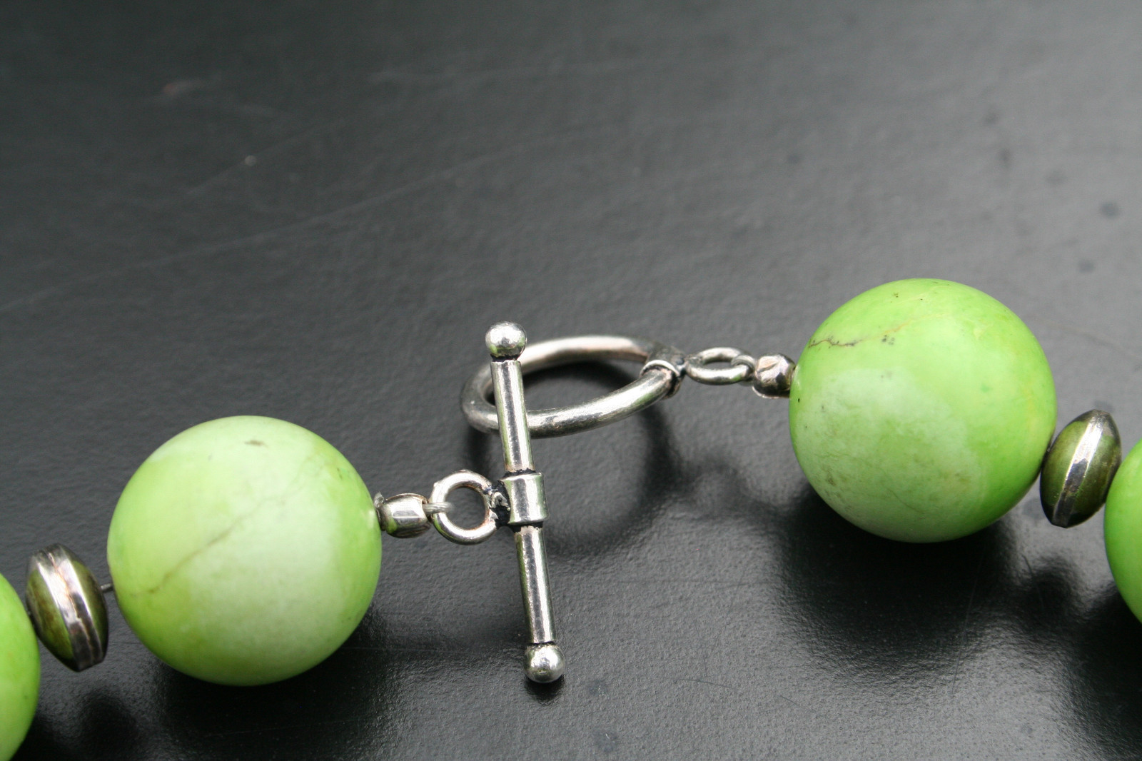 Vintage Dyed Green Agate Necklace 17″ Silver Tone Spacers 19 3/4″ or 18mm Beads