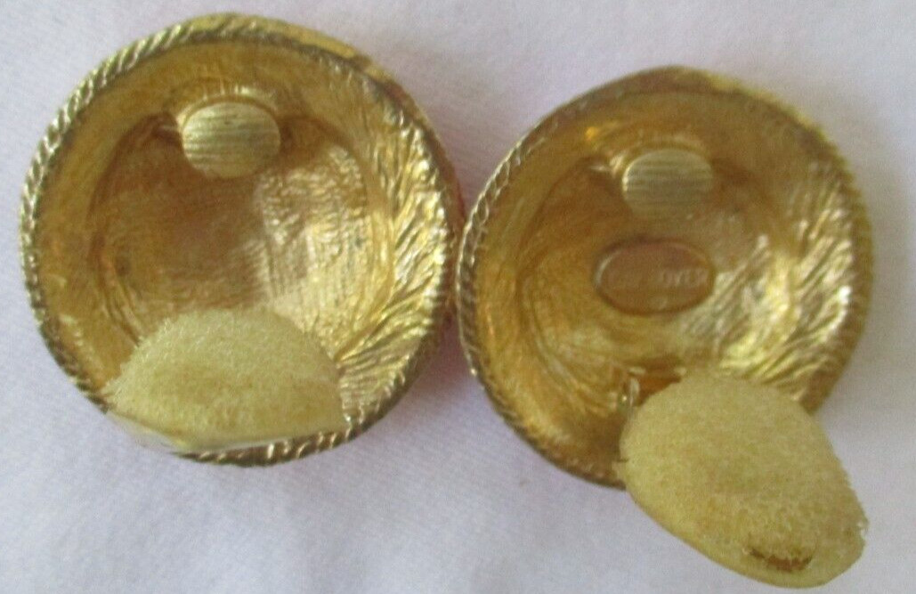 VINTAGE GAY BOYER CANAL DE VIEUX ANCHOR CLIP-ON EARRINGS WITH PADS