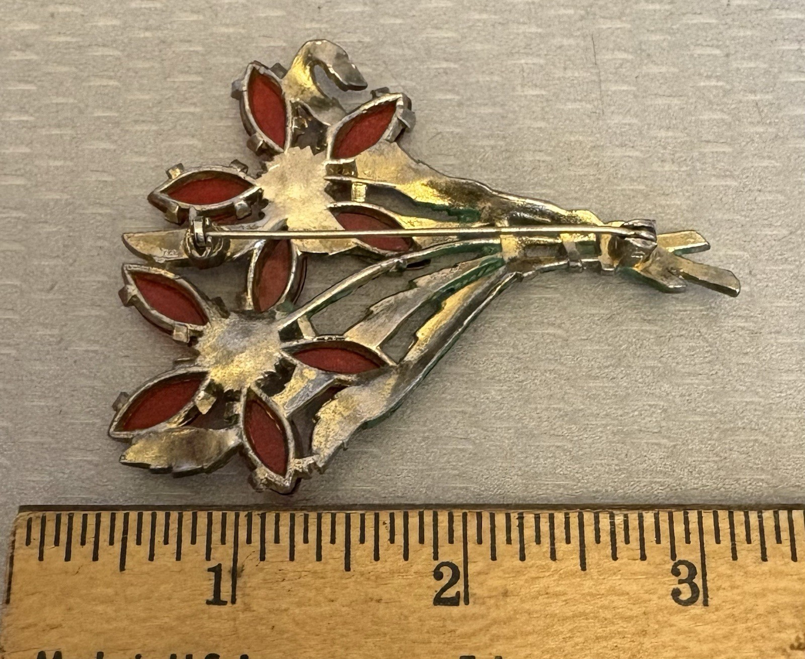 Vintage Enamel Flower Brooch Red Lucite Rhinestone Poinsettia Bouquet 3″ Xmas