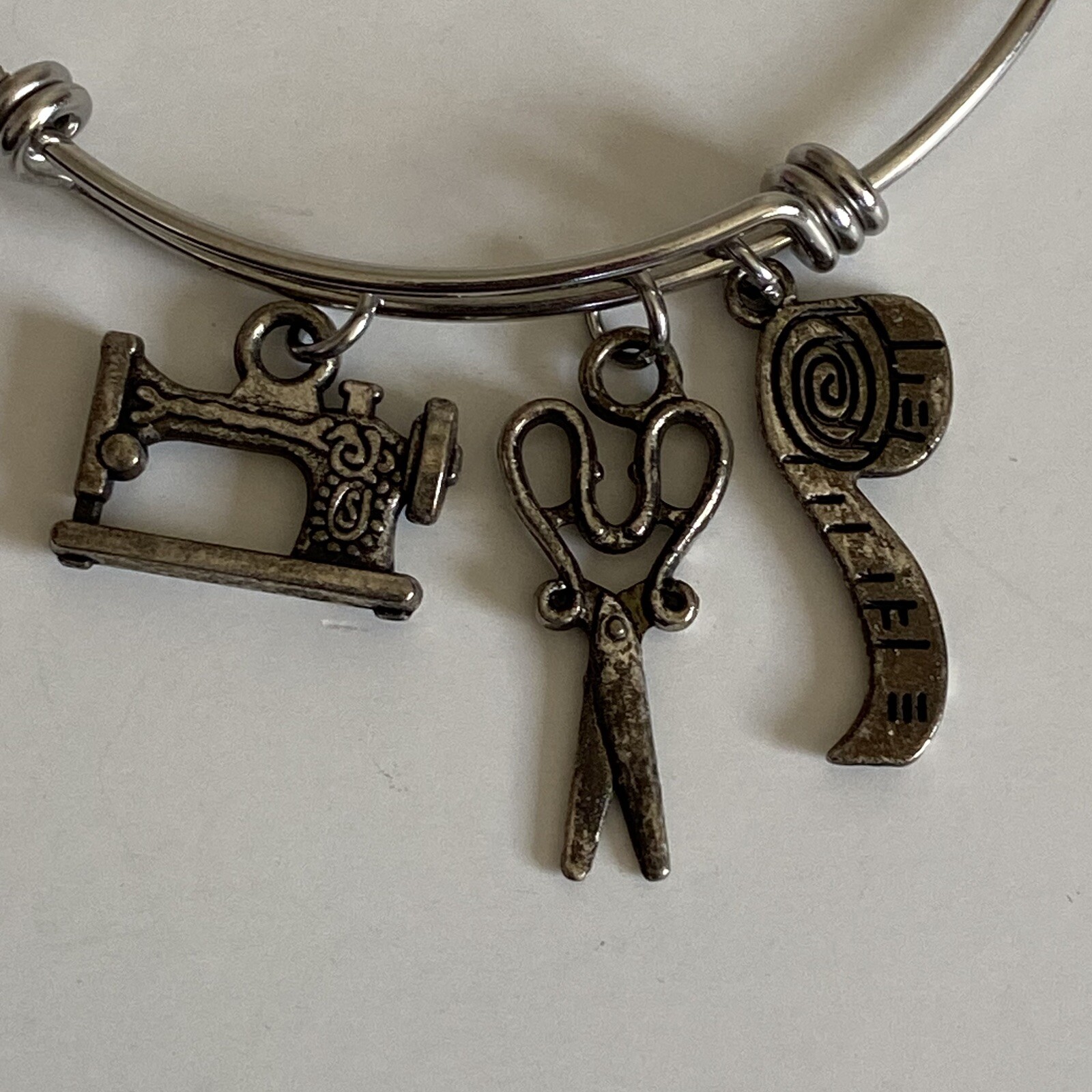 Sewing Charms Bracelet Sewing Matching Scissors Measuring Tape Silver Tone EUC