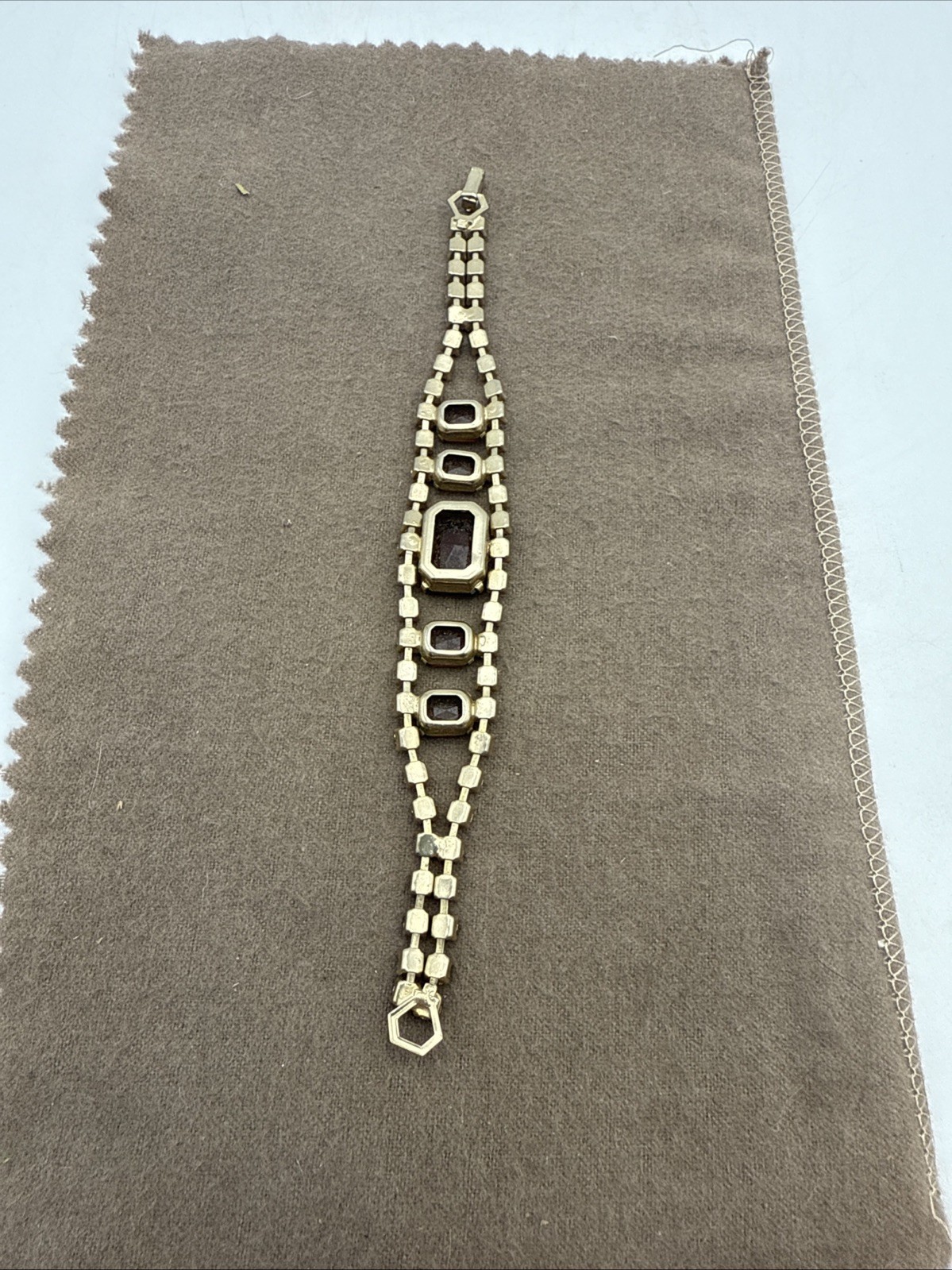 Vintage Honey And Amber Rhinestone 7.5” Bracelet Gold Tone