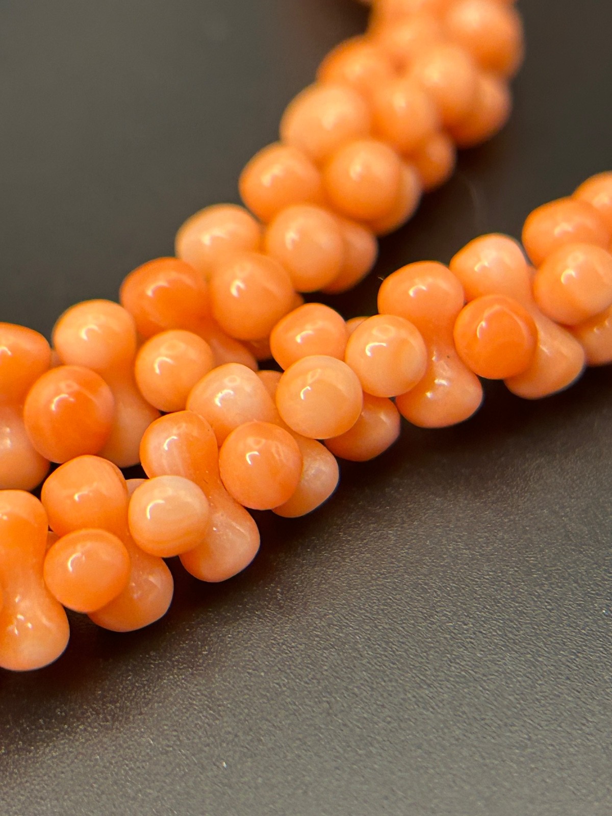 Vintage Heavy Chunky Orange Coral Bead Necklace 16” 10K Gold Clasp 41g Estate