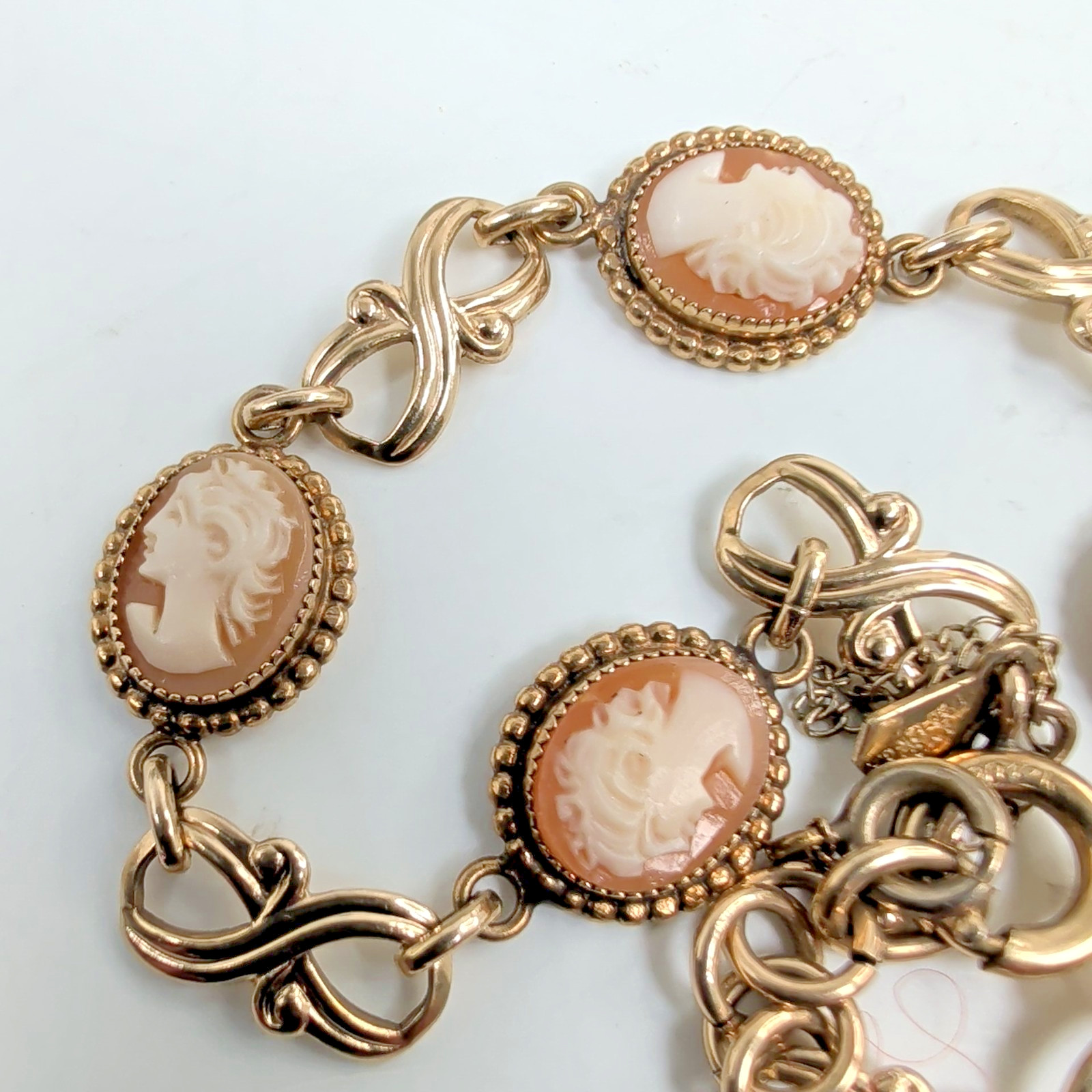 Vintage AMCO 1/20 12K GF Gold Filled Carved Shell Cameo Link Bracelet 7″
