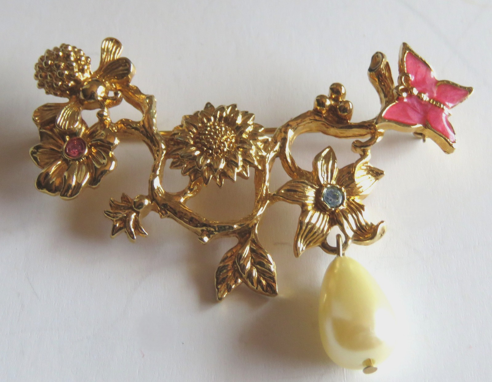 Vintage Garden of Eden Pin Brooch Butterfly Bee Flowers Drop Faux Pearl Avon