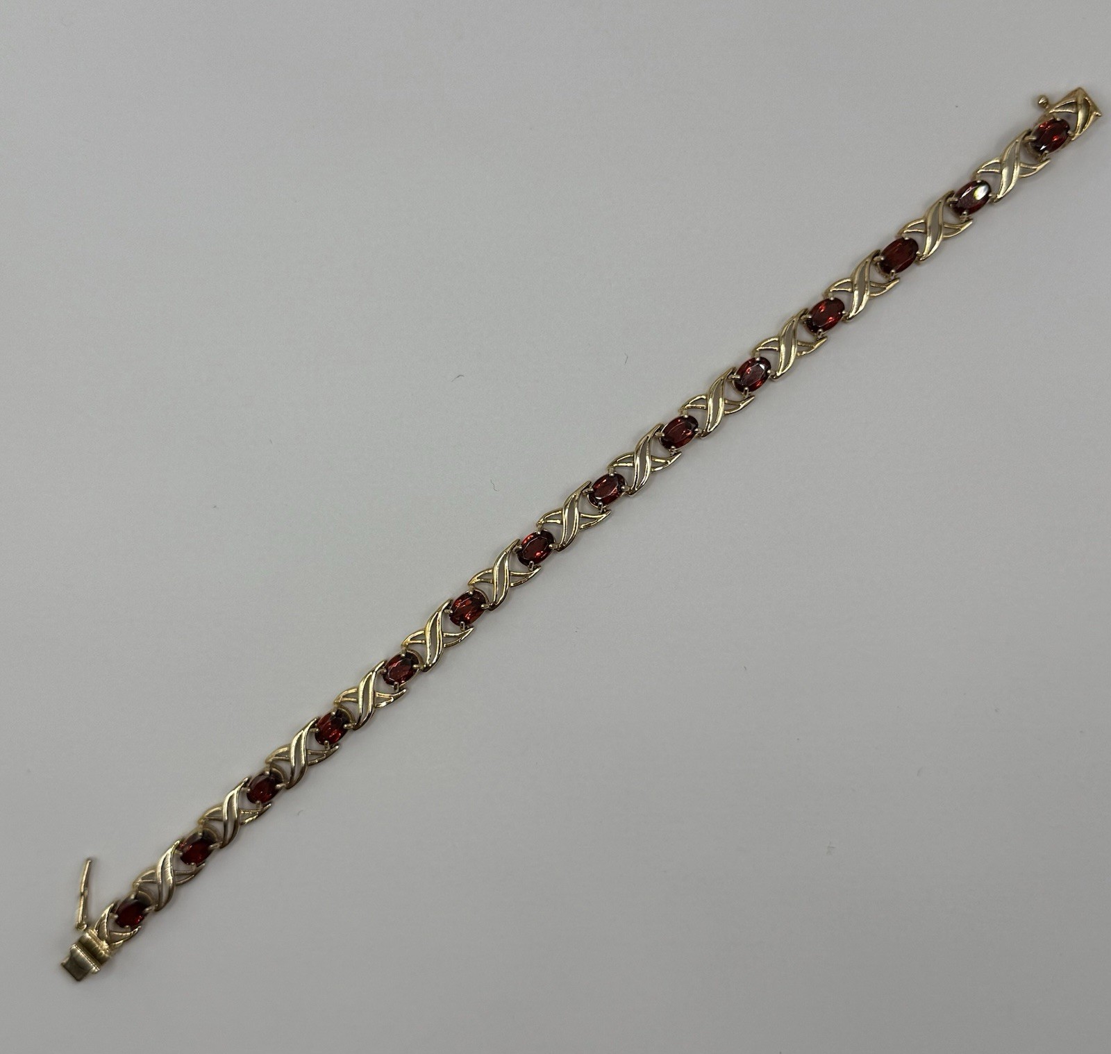 Vintage 10k Yellow Gold Red Garnet Tennis Bracelet 6.75” 9.22g