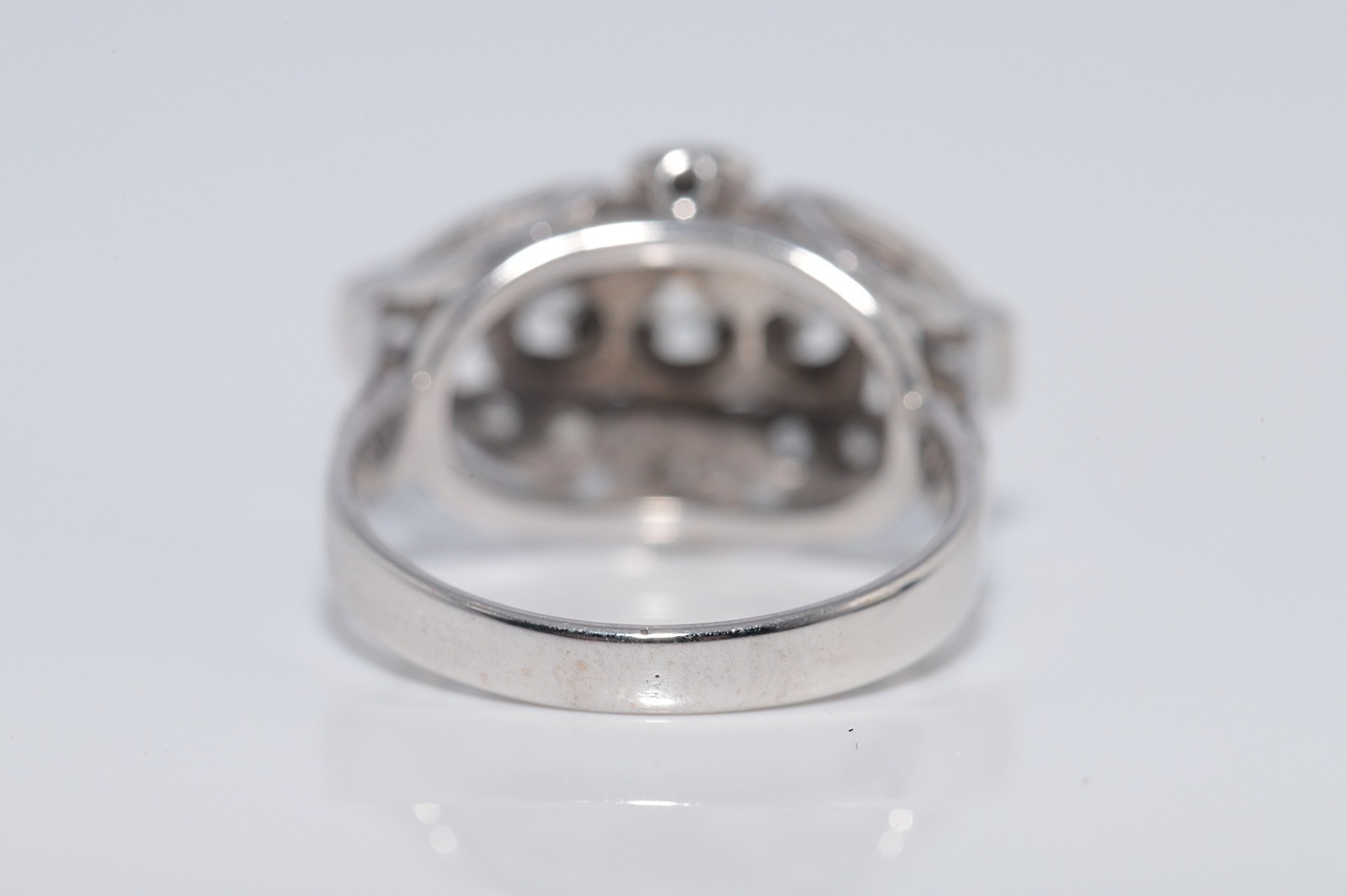 Antique Circa 1920s 14k Gold Art Deco Natural Diamond Decorated Ring