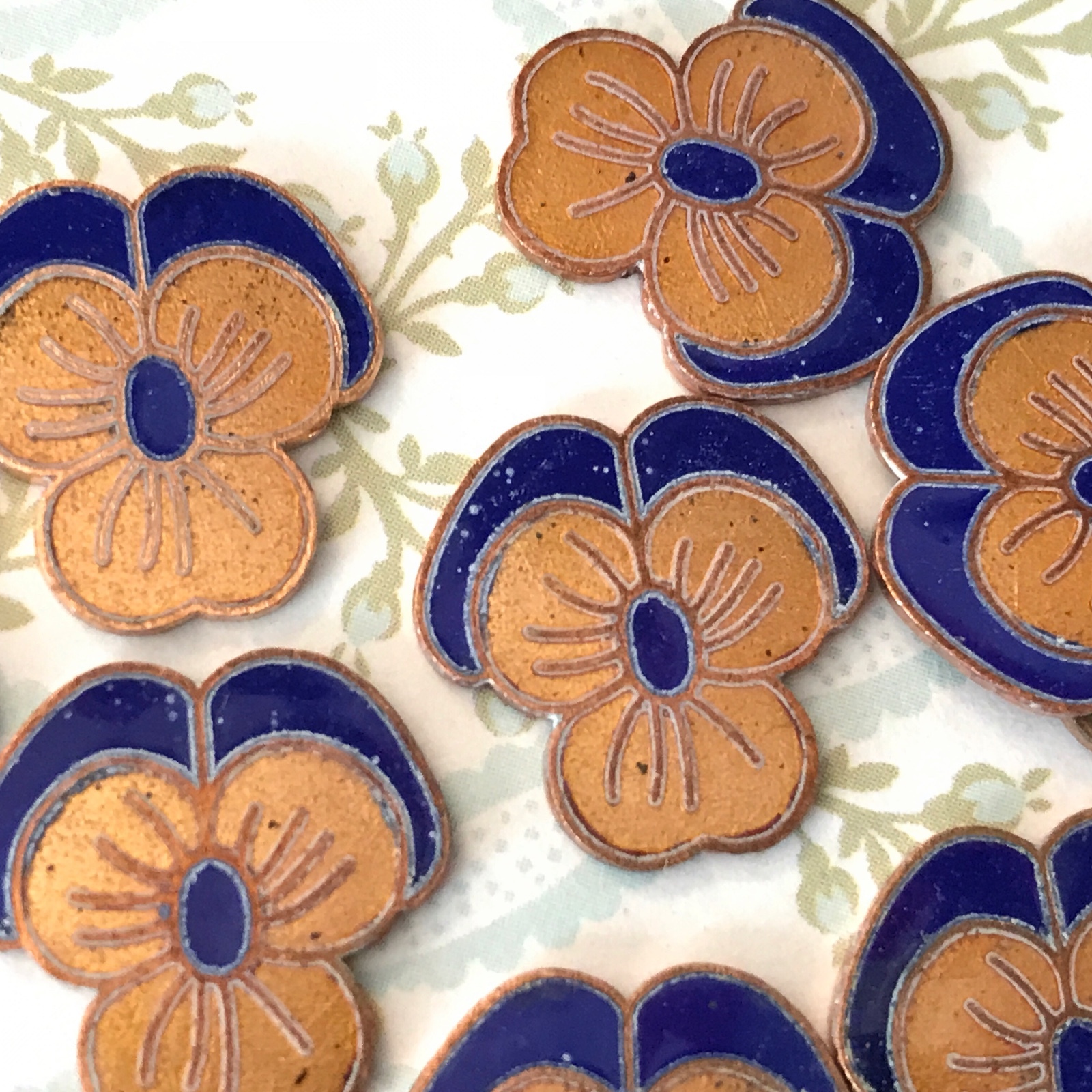 Enameled Pansy Findings,Vintage Pansies,Enamel Cabochons,19x6mm cabochons #G65A