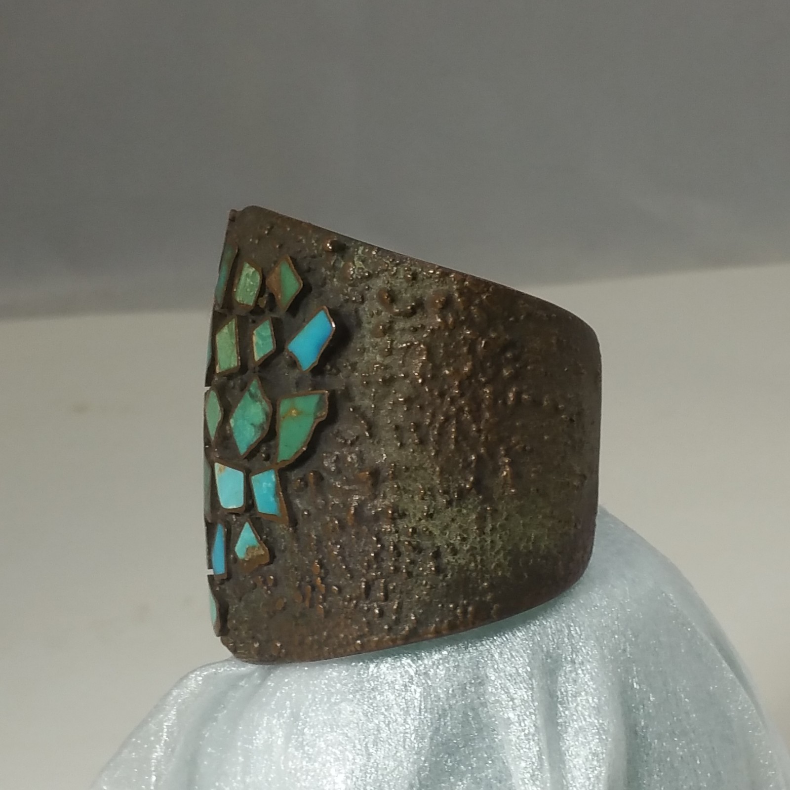 Solid Copper Vintage Bell Trading Post Turquoise Corinthian Cuff Bracelet 2 3/8″