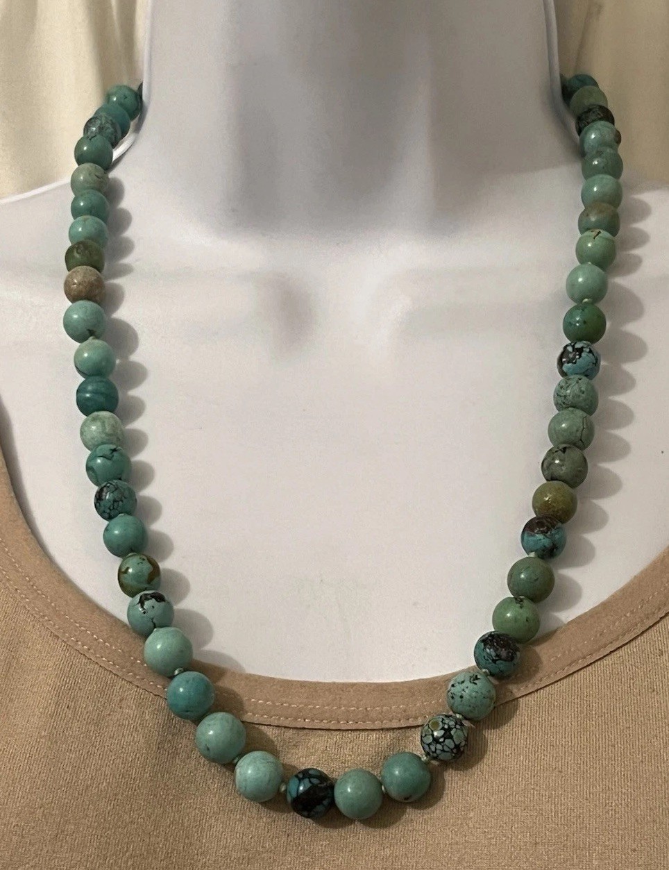 Vintage Hubei Turquoise Beaded Necklace 23.5 in 70 Gram 10.1 mm Double Knotted
