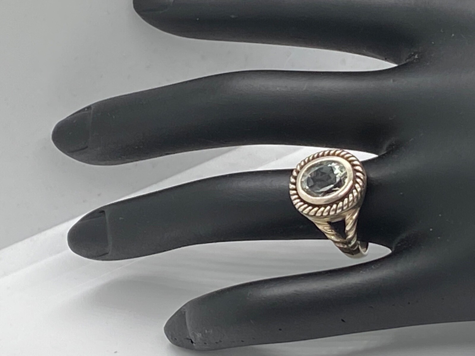 Stately Lt Green Peridot or Quartz Right Hand Ring, Sterling Silver