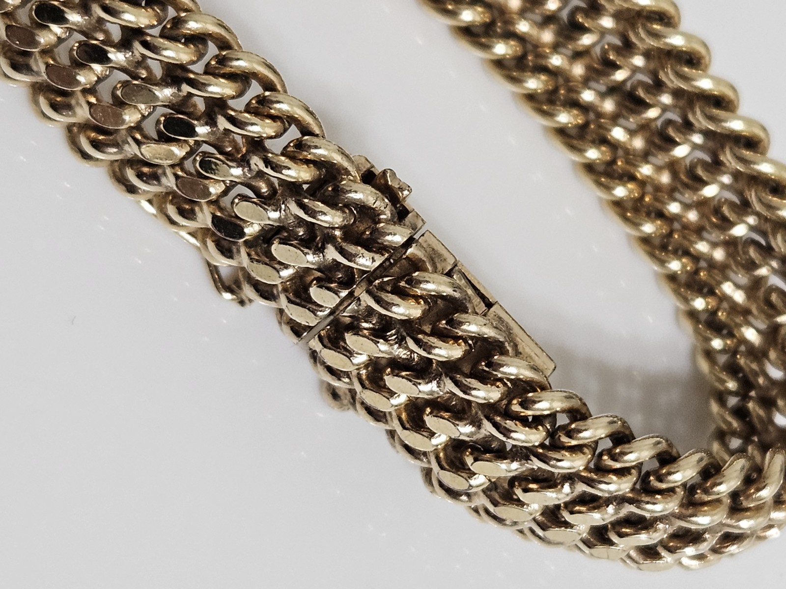 Yellow Gold Woven Mesh Flexible Link Vintage Bracelet Gold, Heavy Plated.