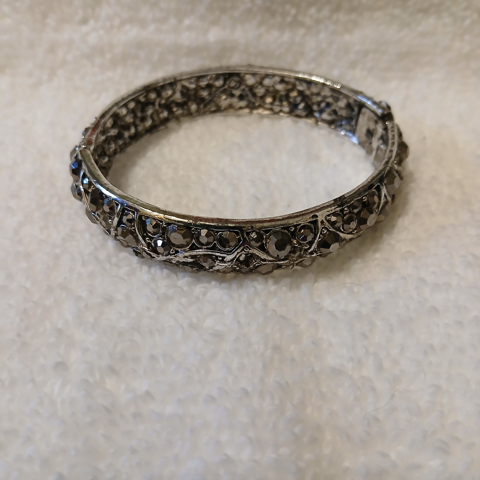 Vintage Signed Hollycraft Hinged Bangle Bracelet Silver Tone Marcasite Style