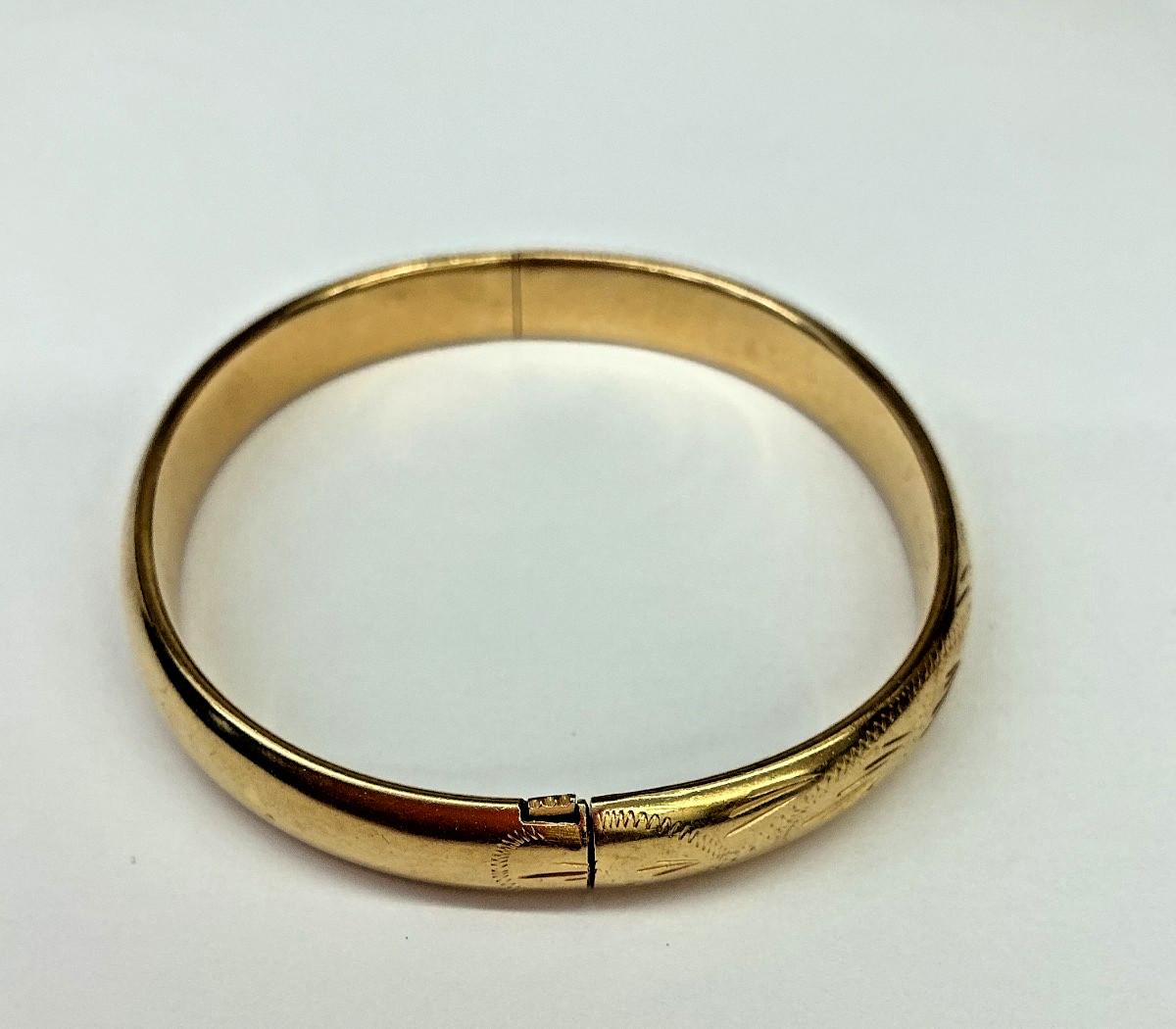 VTG 14k Gold Engraved Bangle Bracelet Monogram Signed RINE Jewelry 9g R757S-DsVa