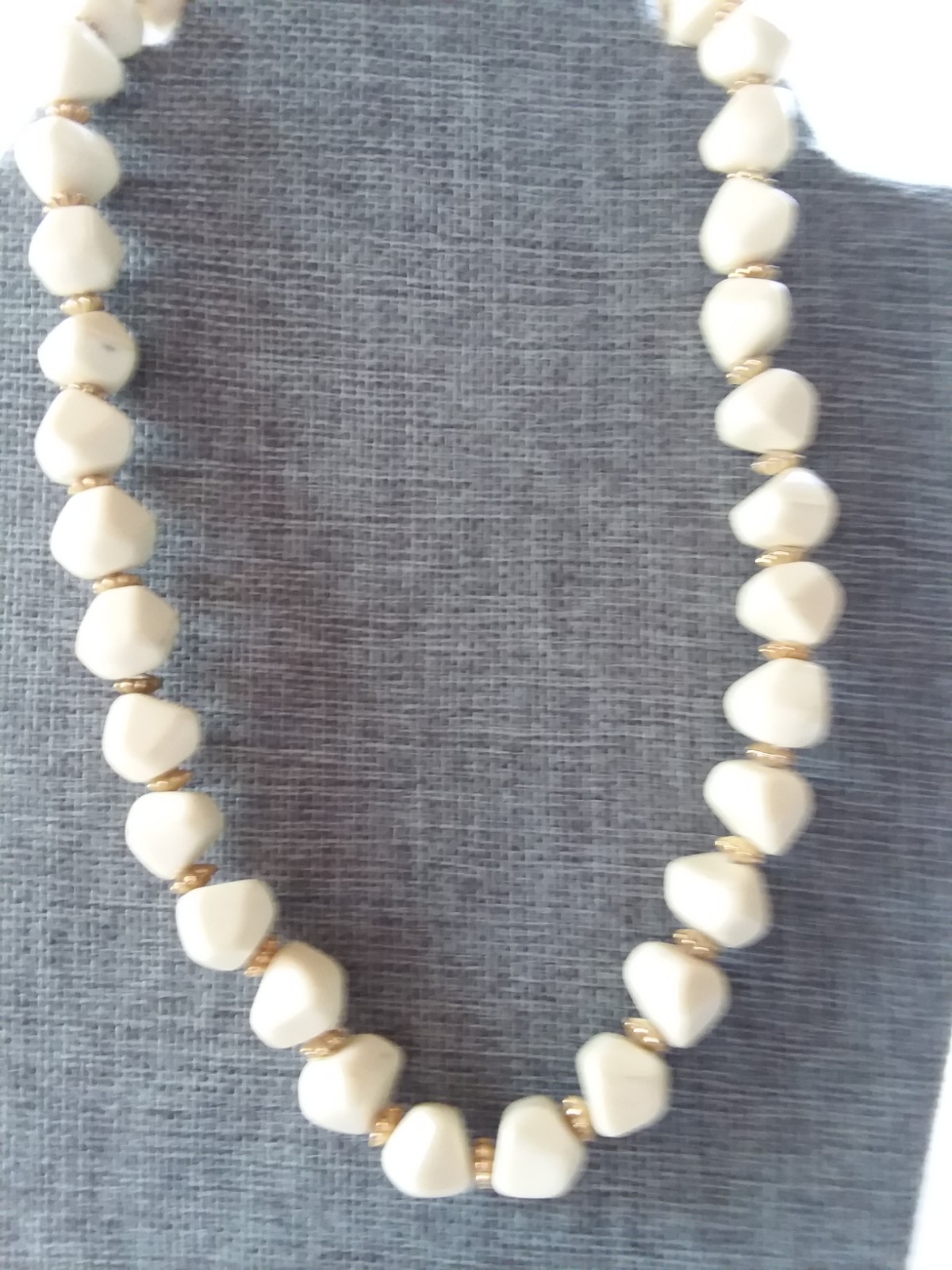 Lot Of 8 Pink, Peach,& off White Costume Jewelry Necklaces Plastic