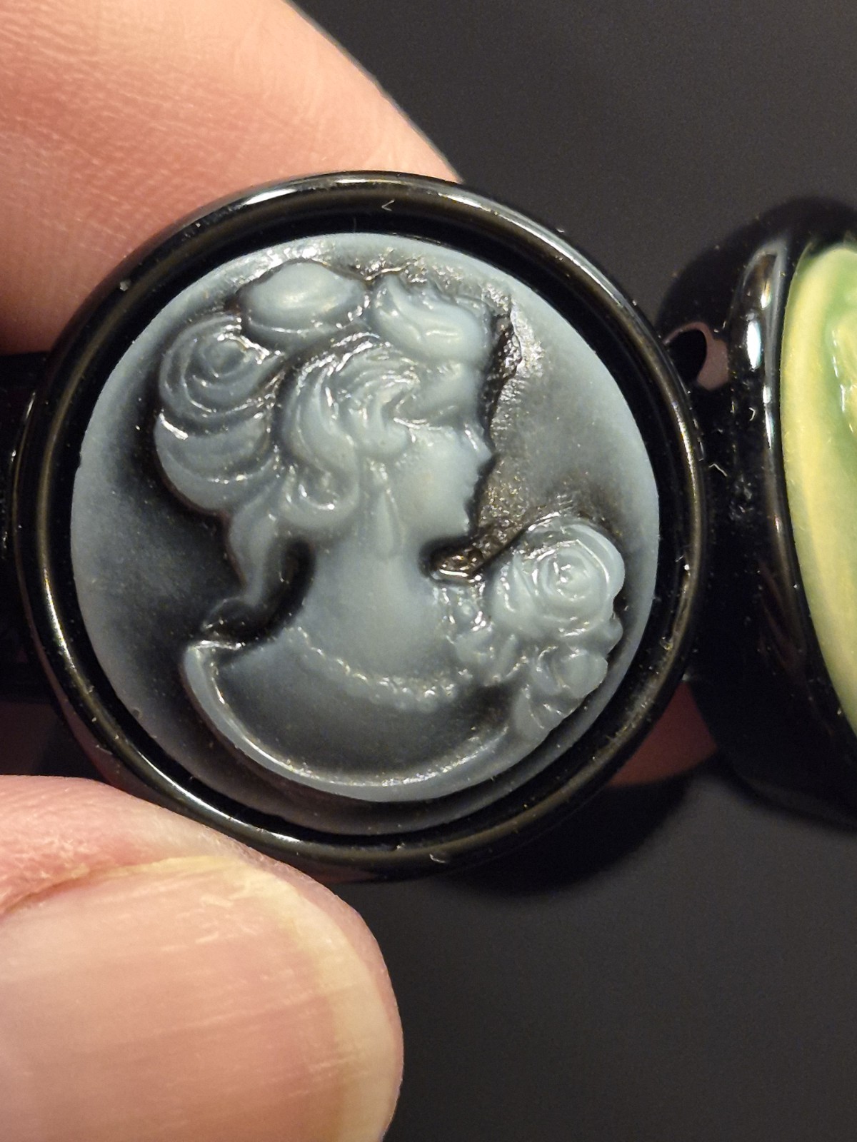 Vintage Black And MULTICOLOR Cameo Stretch Bracelet