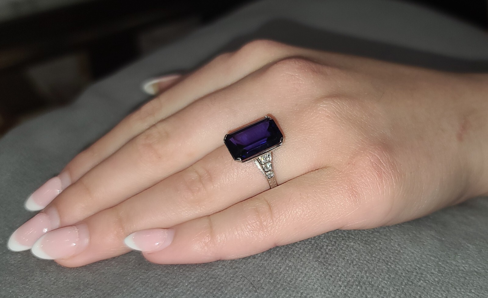 Vintage 14k White Gold Engagement Ring 8.02CT. Tanzanite Rectangular Cut