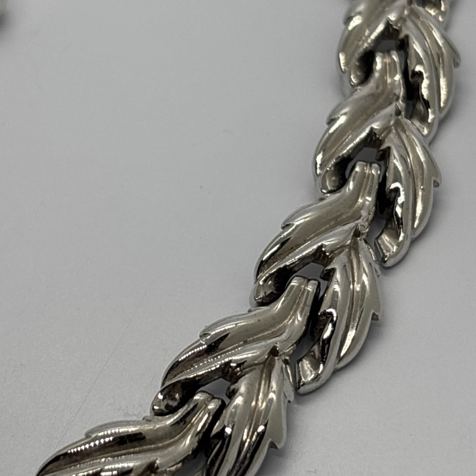 Choker Necklace Silver Tone Trifari Patent Pending Leaf Vintage Mid Century