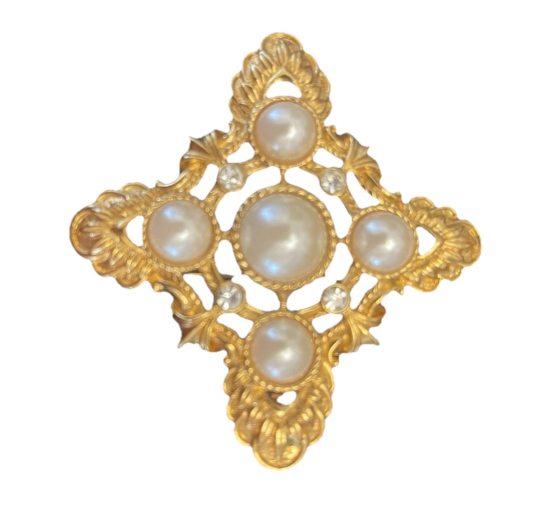 Lovely BIG Vintage KJL Kenneth Jay Lane for Avon Pearl & Rhinestone Brooch Pin