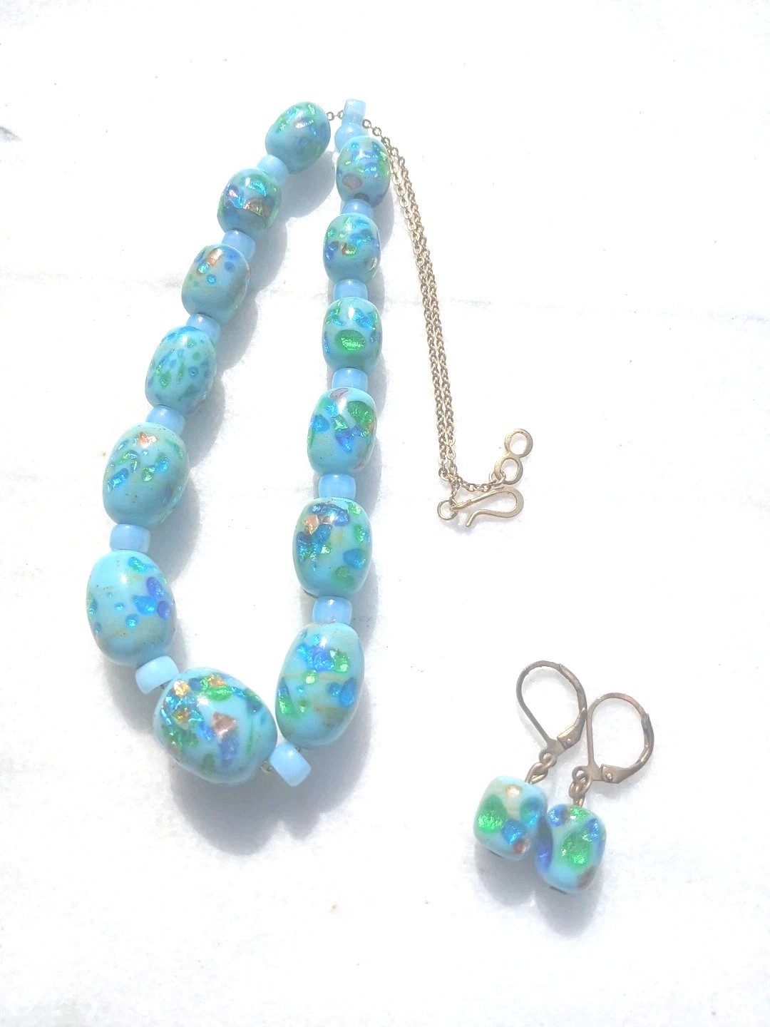 SALE VINTAGE JAPAN FOIL RAINBOW CONFETTI GLASS BARRELL SLIDE CHAIN NECKLACE SET
