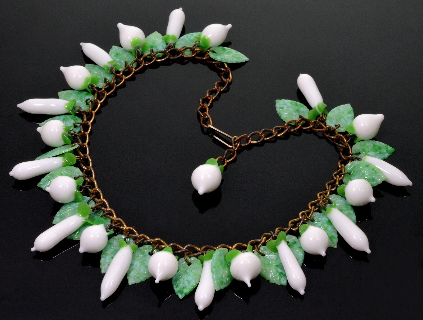 ANTIQUE FRENCH POURED GLASS CHAIN NECKLACE C.1920
