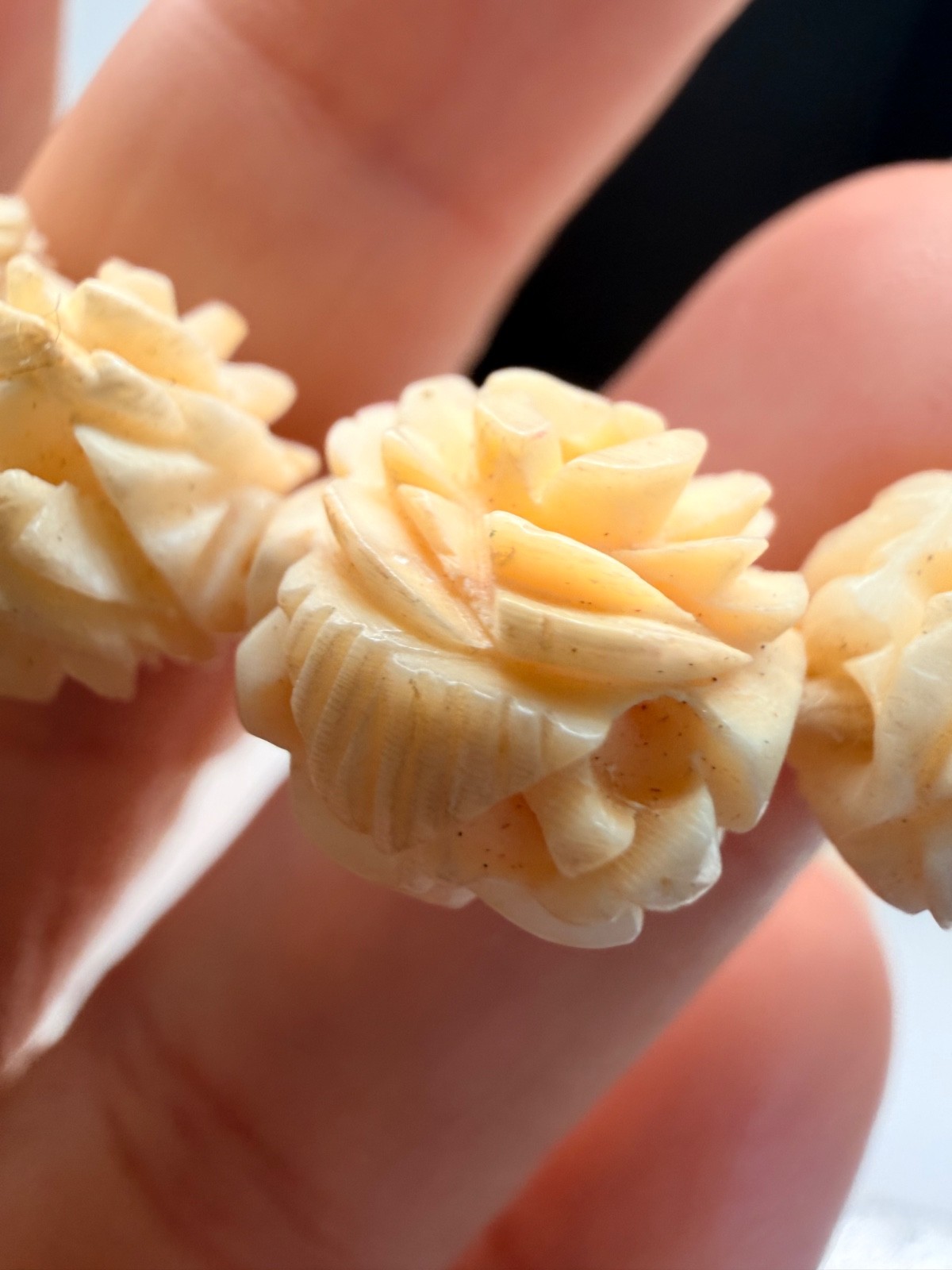 vintage Chinese export hand-carved bovine bone rose necklace, circa 1920-40