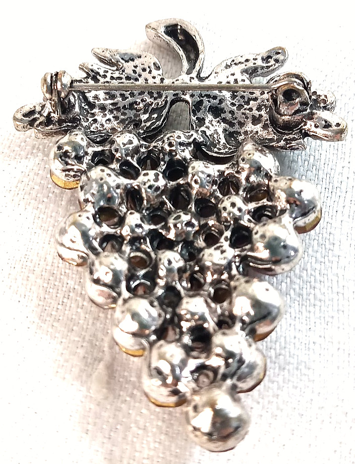 Women’s Vintage Style Pin Brooch Grape Cluster Pink Rhinestones Silver Tone