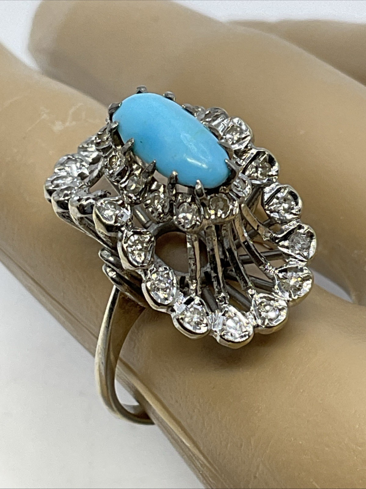 Ladies Ring Solid 18K W.Gold Turquoise & Diamond UNUSUAL DESIGN VINTAGE HANDMADE