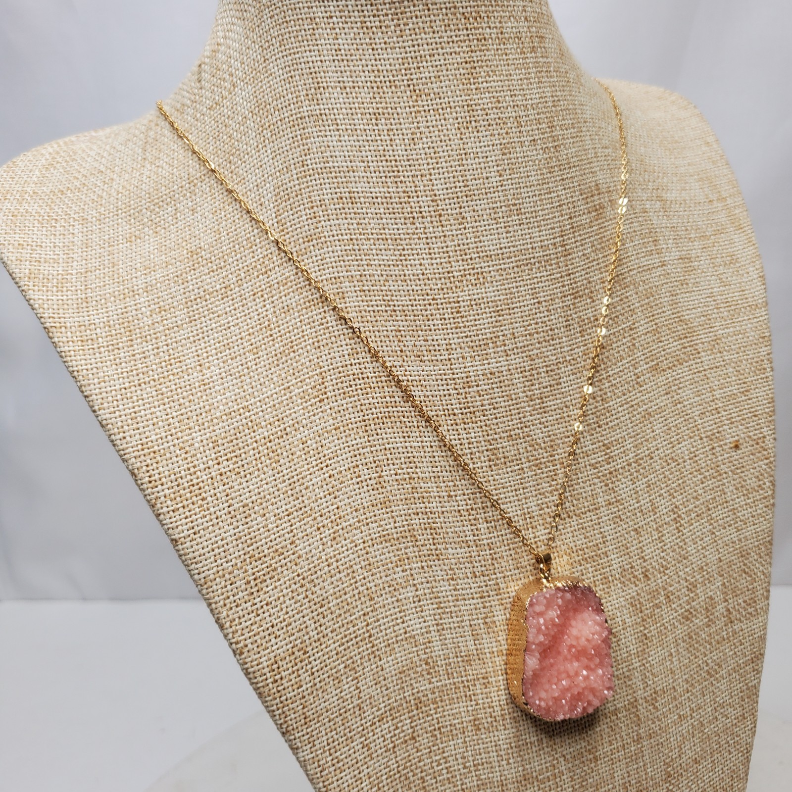 Vintage Pink Agate Druzy Geode Pendant Necklace 20 Inch